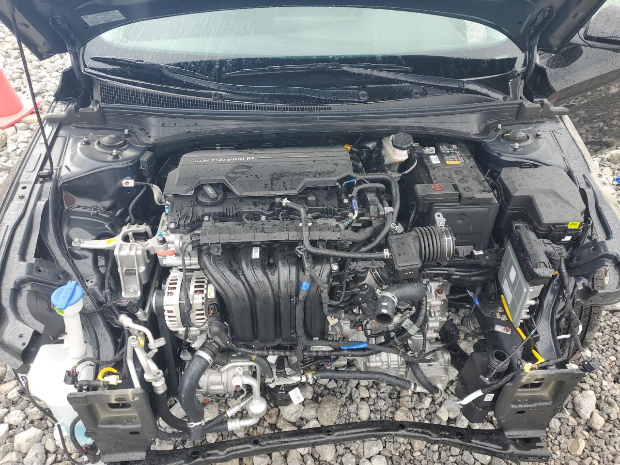 2024 Hyundai Elantra - Image 11