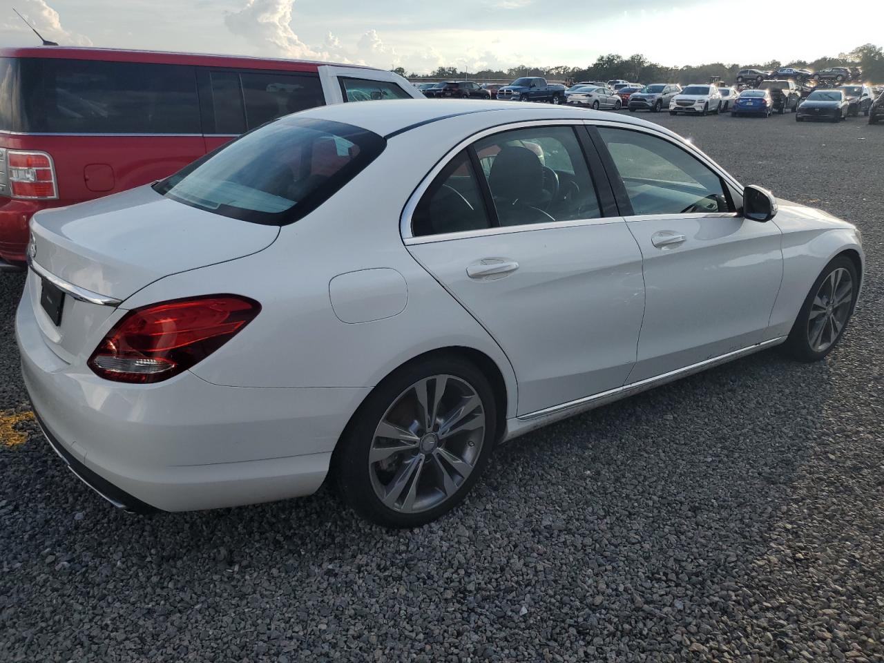 VIN 55SWF4JB3GU121874 2016 MERCEDES-BENZ C-CLASS no.3