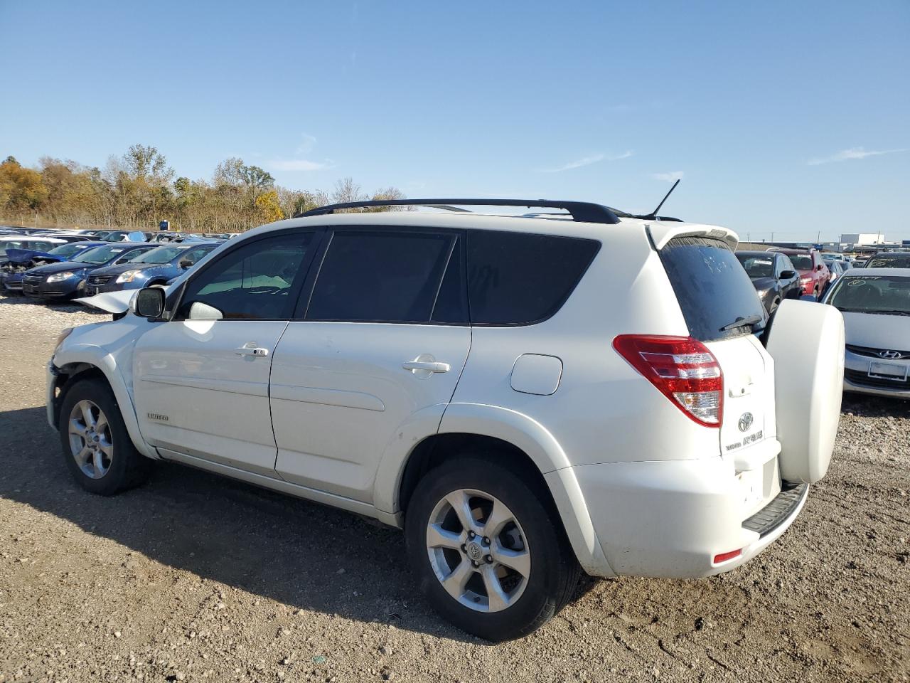 2009 Toyota RAV 4 - Image 2