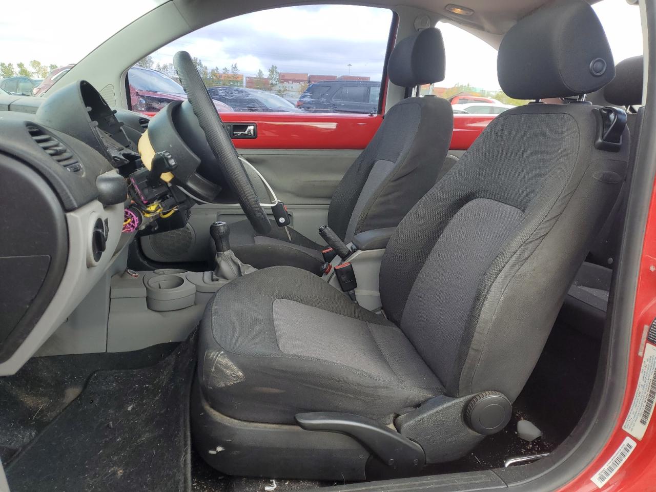 2004 Volkswagen Beetle - Image 7