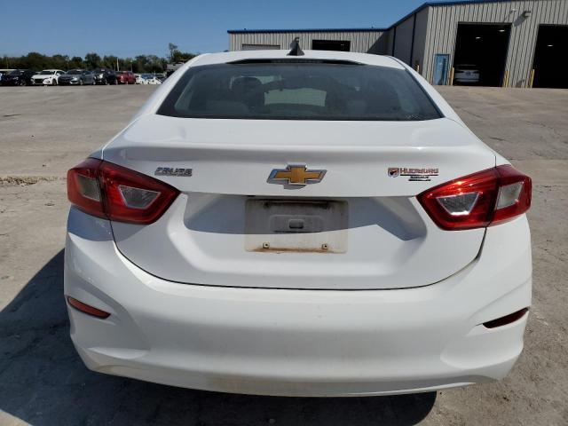  CHEVROLET CRUZE 2018 White