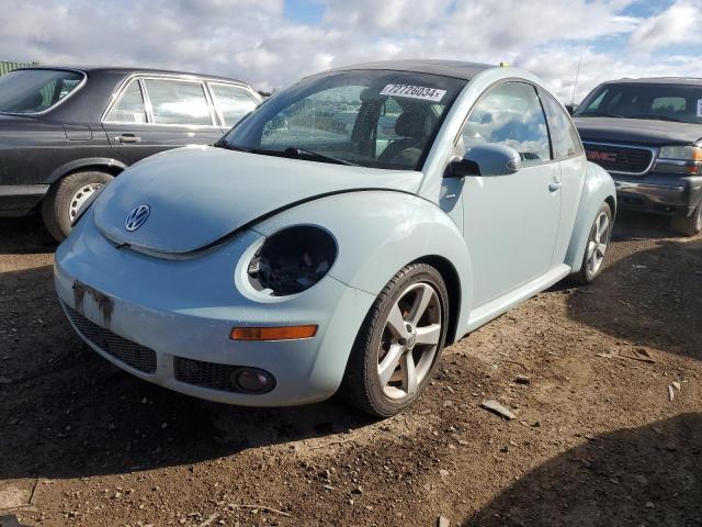 2010 Volkswagen New Beetle 