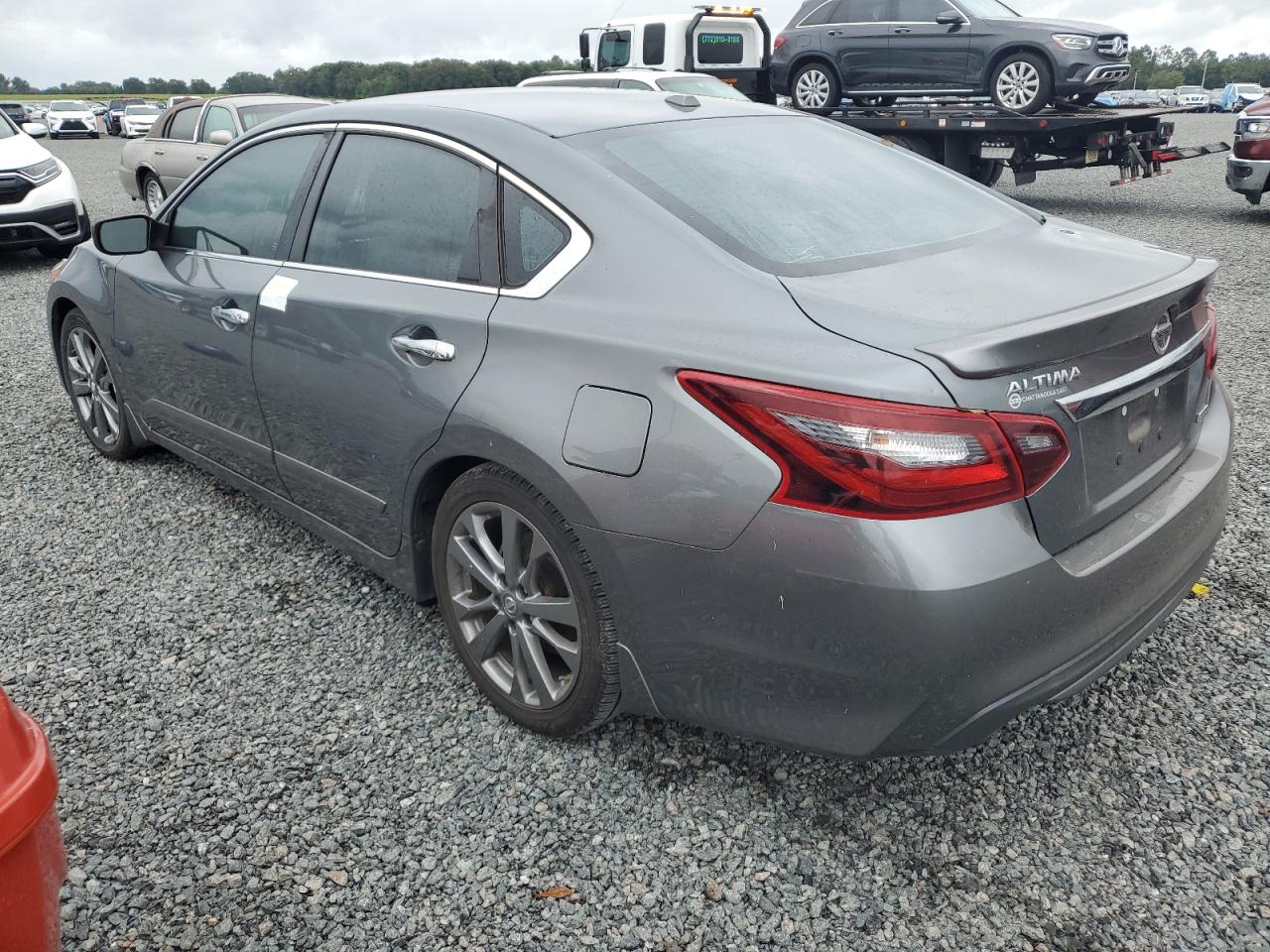 2018 Nissan Altima - Image 2
