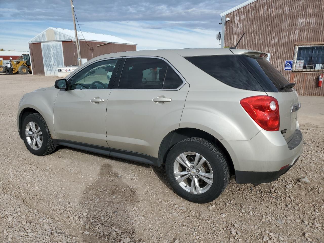 2015 Chevrolet Equinox - Image 2