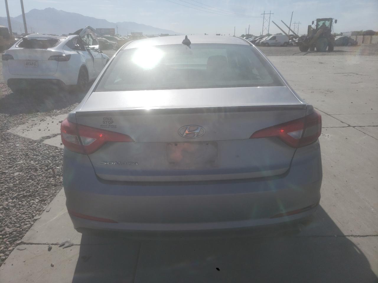 2015 Hyundai Sonata - Image 6