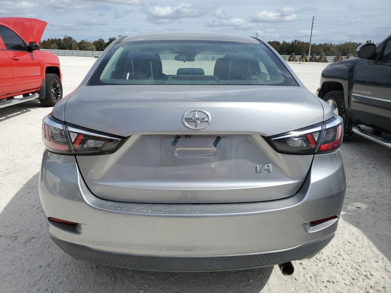 VIN 3MYDLBZVXGY134843 2016 TOYOTA SCION no.6