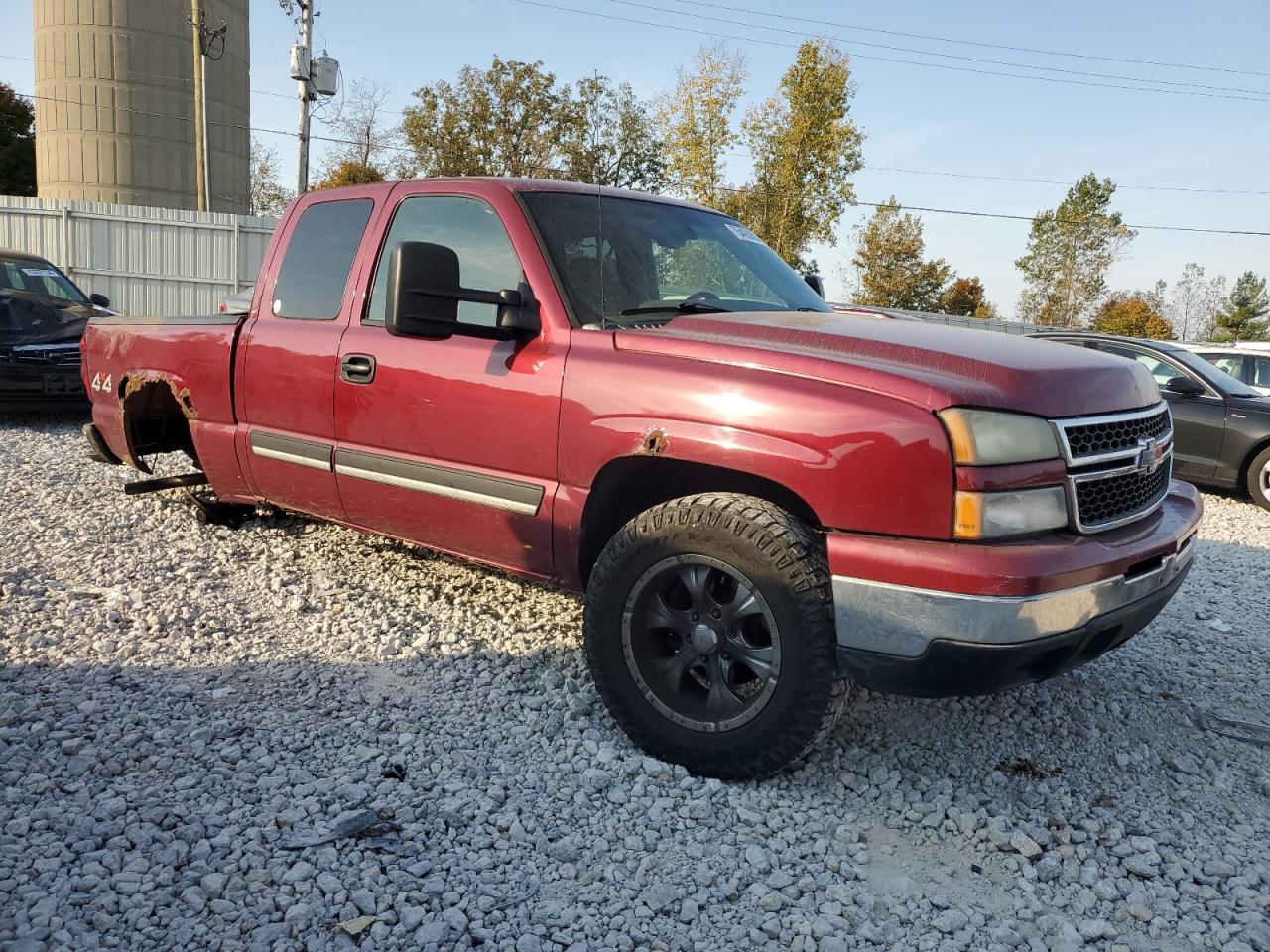 2006 Chevrolet Silverado - Image 4