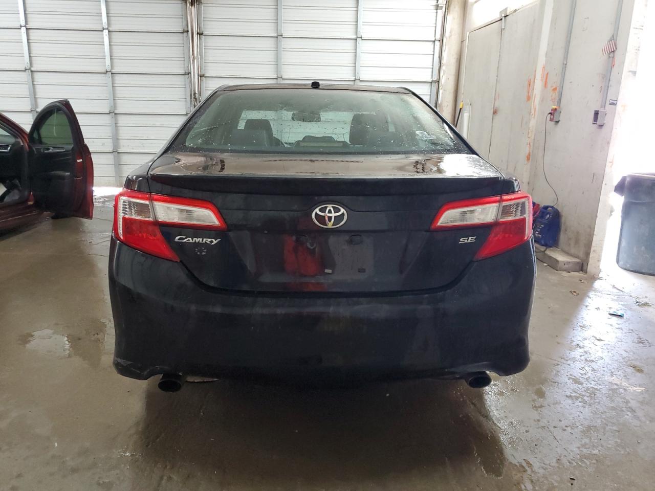 4T1BK1FK1CU517690 2012 Toyota Camry Se