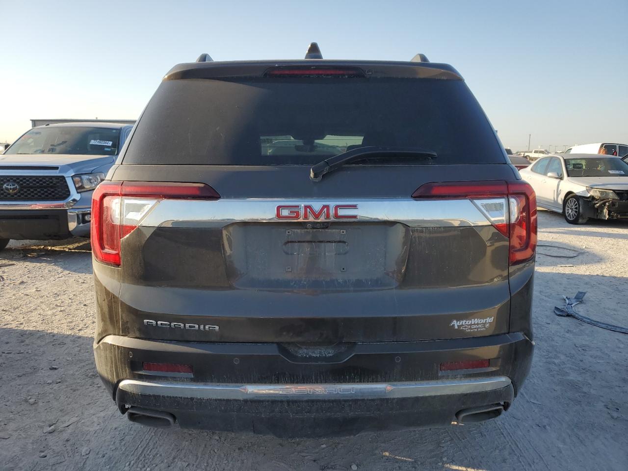 2020 GMC Acadia Denali VIN: 1GKKNPLSXLZ215986 Lot: 79707944