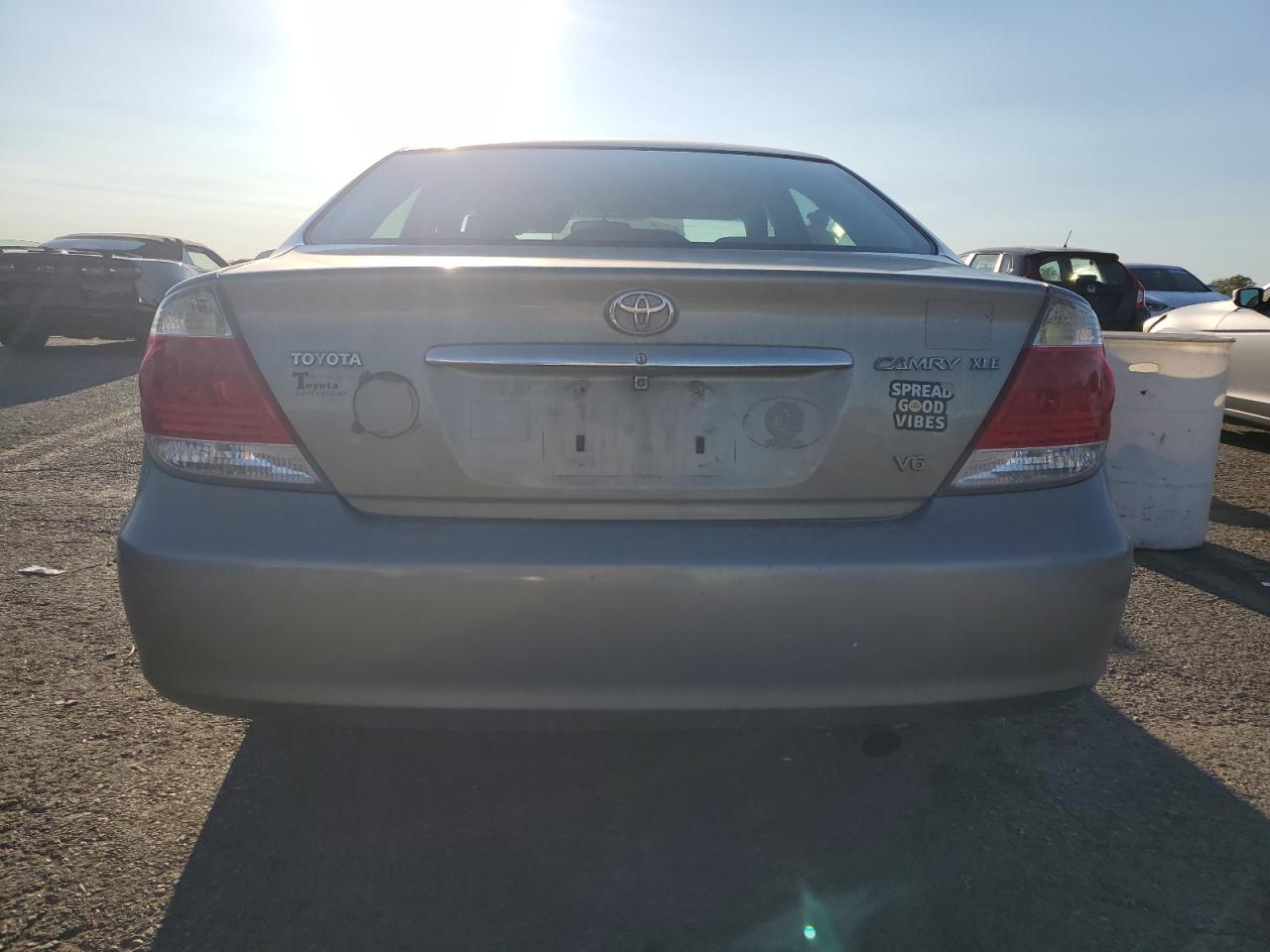 4T1BF30K45U605824 2005 Toyota Camry Le