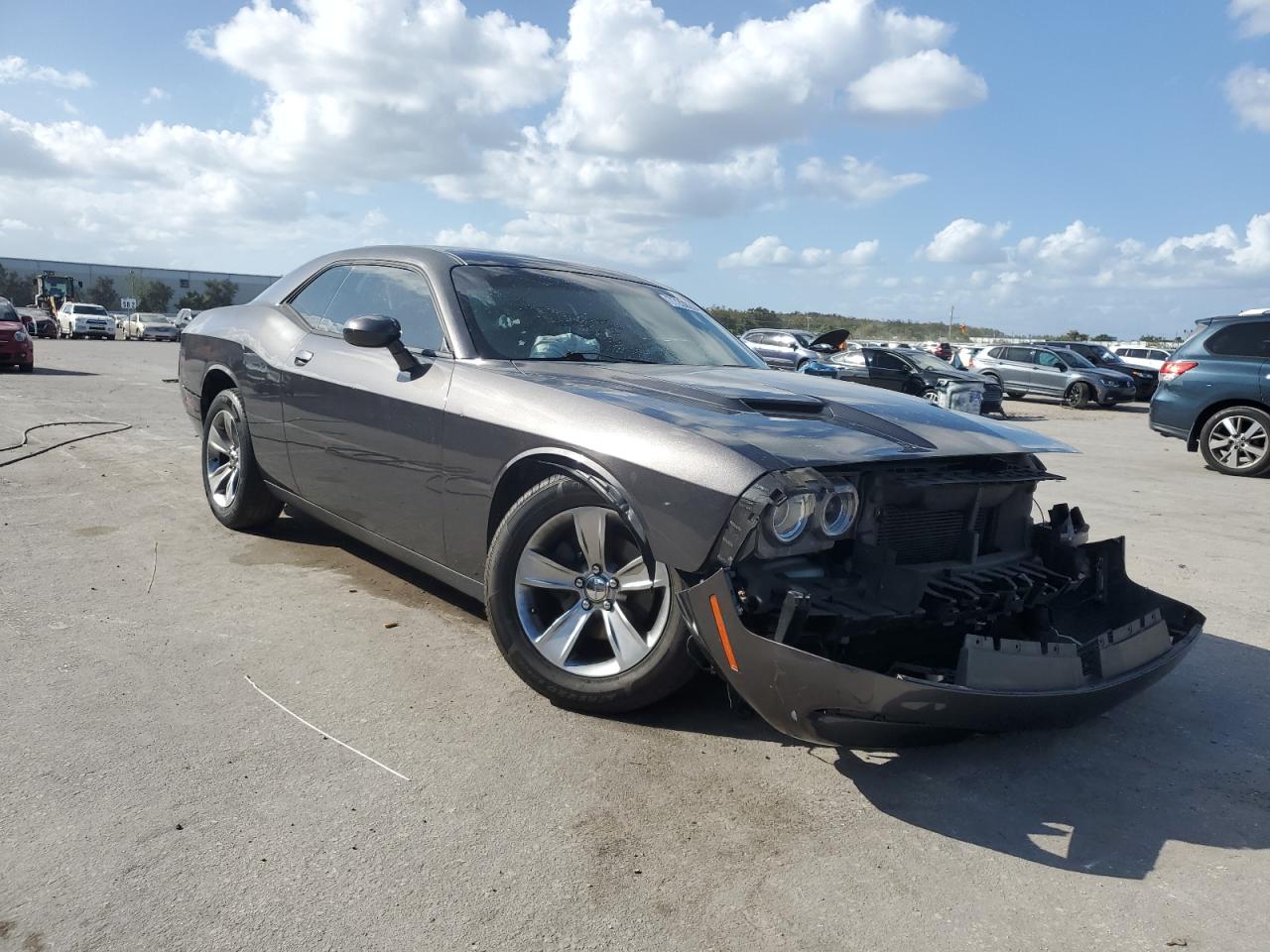 2015 Dodge Challenger - Image 4
