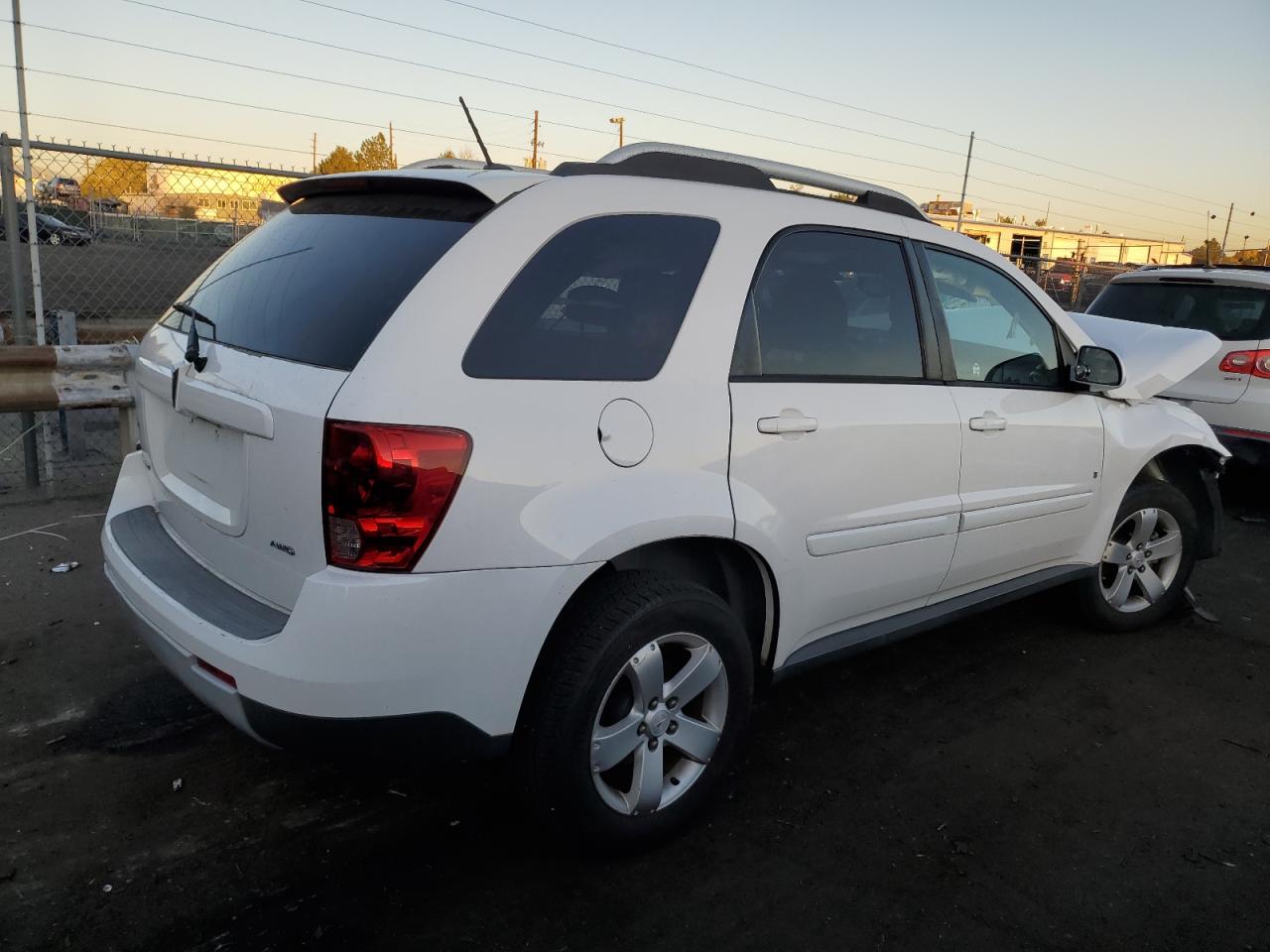2009 Pontiac Torrent - Image 3