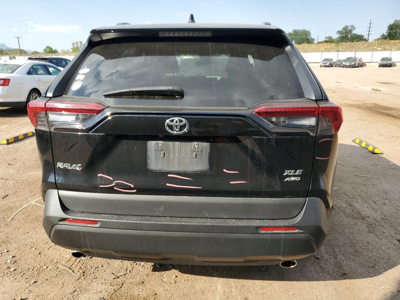 2T3P1RFV7KC018935 2019 Toyota Rav4 Xle