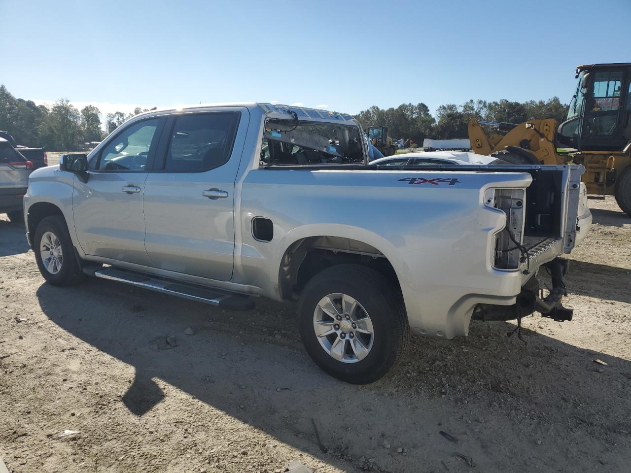 2021 Chevrolet Silverado - Image 2