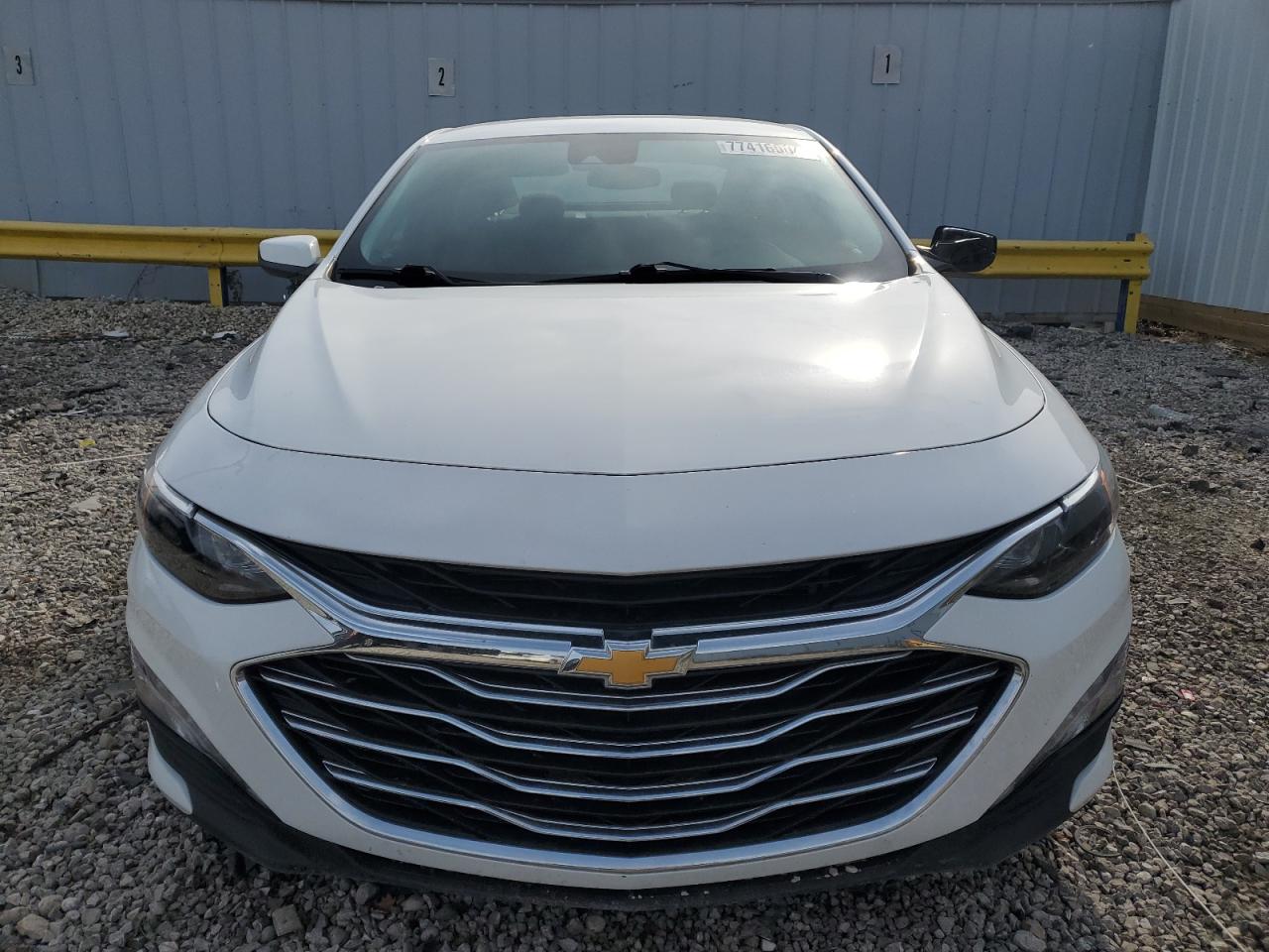 2023 Chevrolet Malibu - Image 5