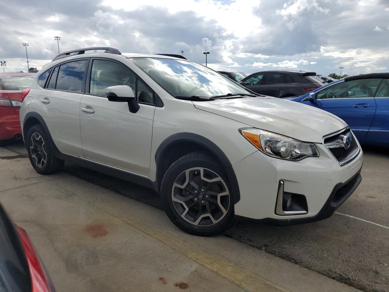 2017 Subaru XV - Image 4