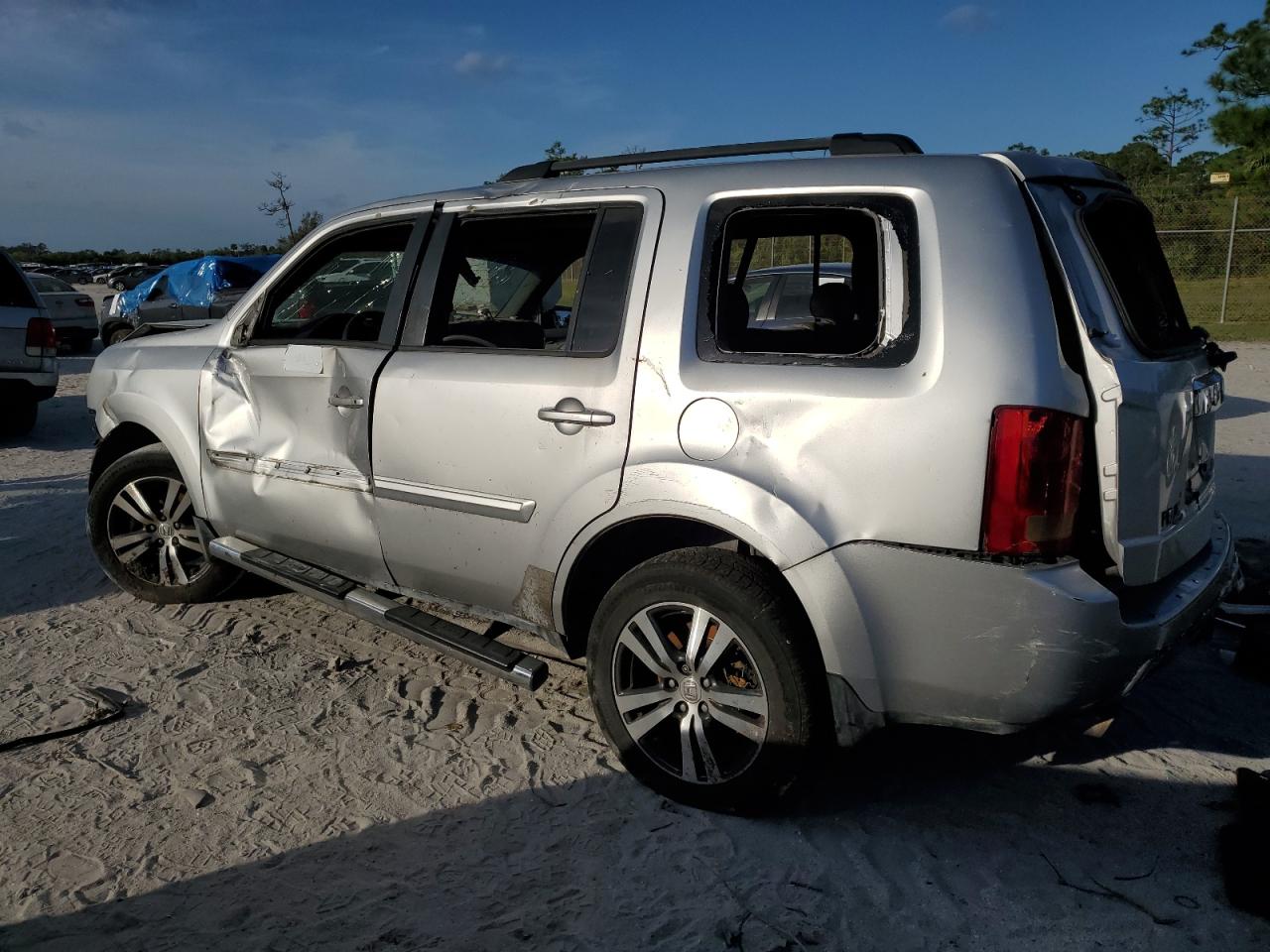 2011 Honda Pilot - Image 2