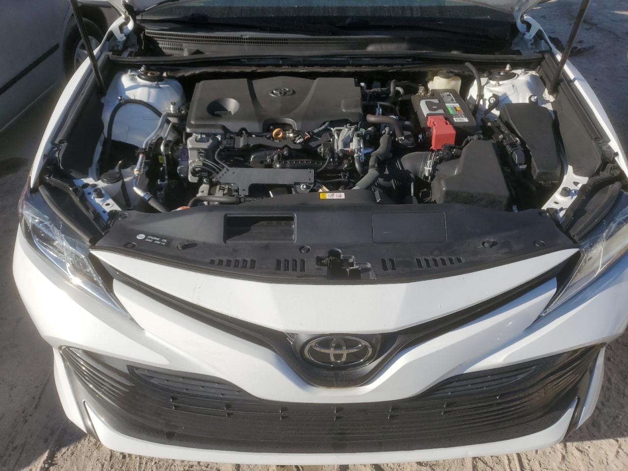 4T1B11HK3JU056392 2018 Toyota Camry L