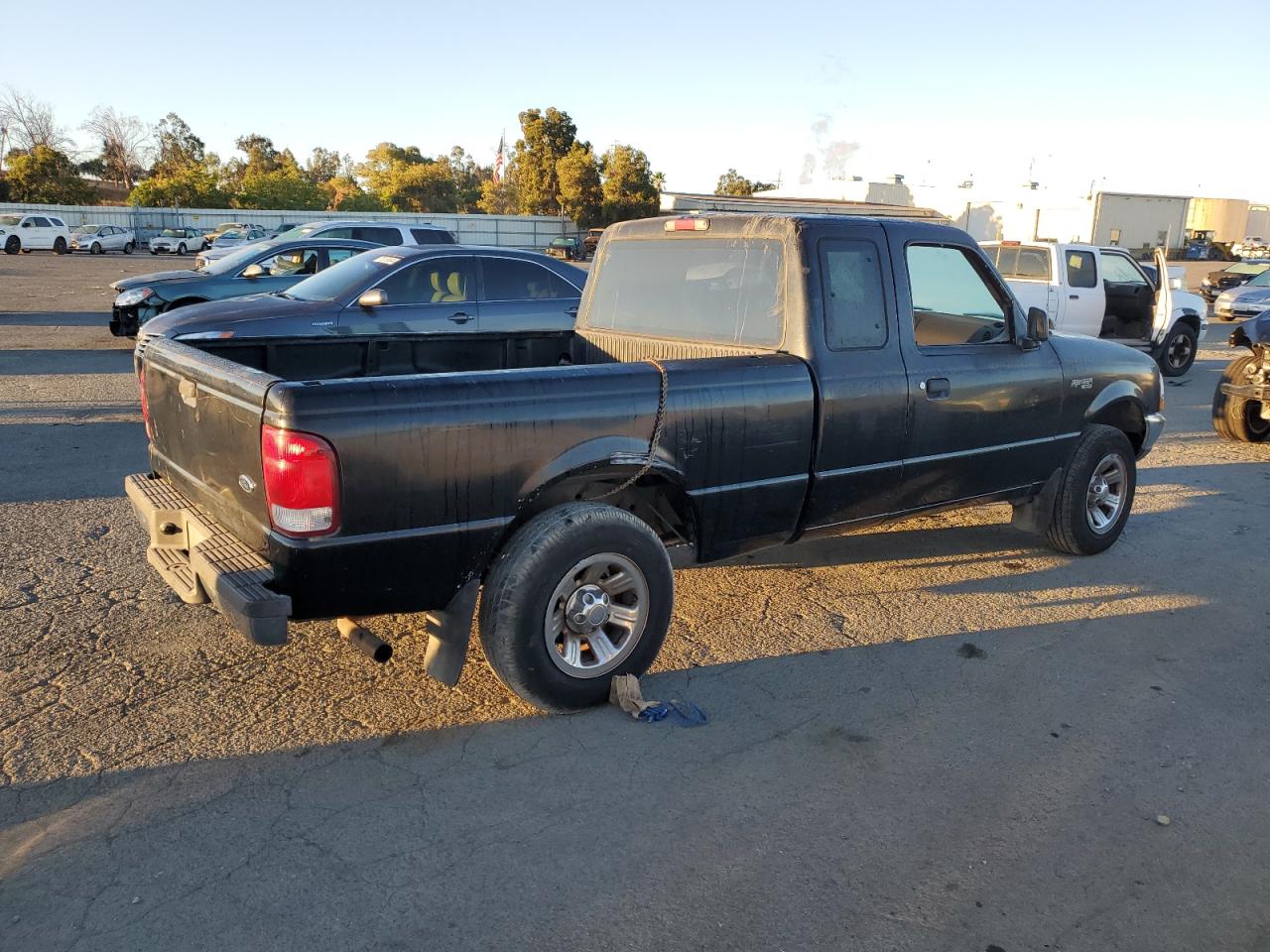 2000 Ford Ranger Super Cab VIN: 1FTYR14C1YPC15070 Lot: 75469244