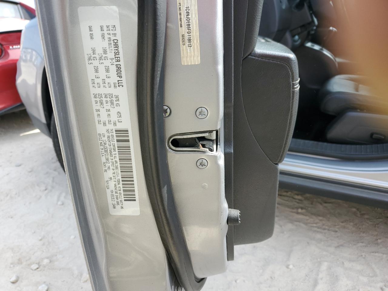 2015 Jeep Compass Latitude VIN: 1C4NJDEB6FD118012 Lot: 76381914