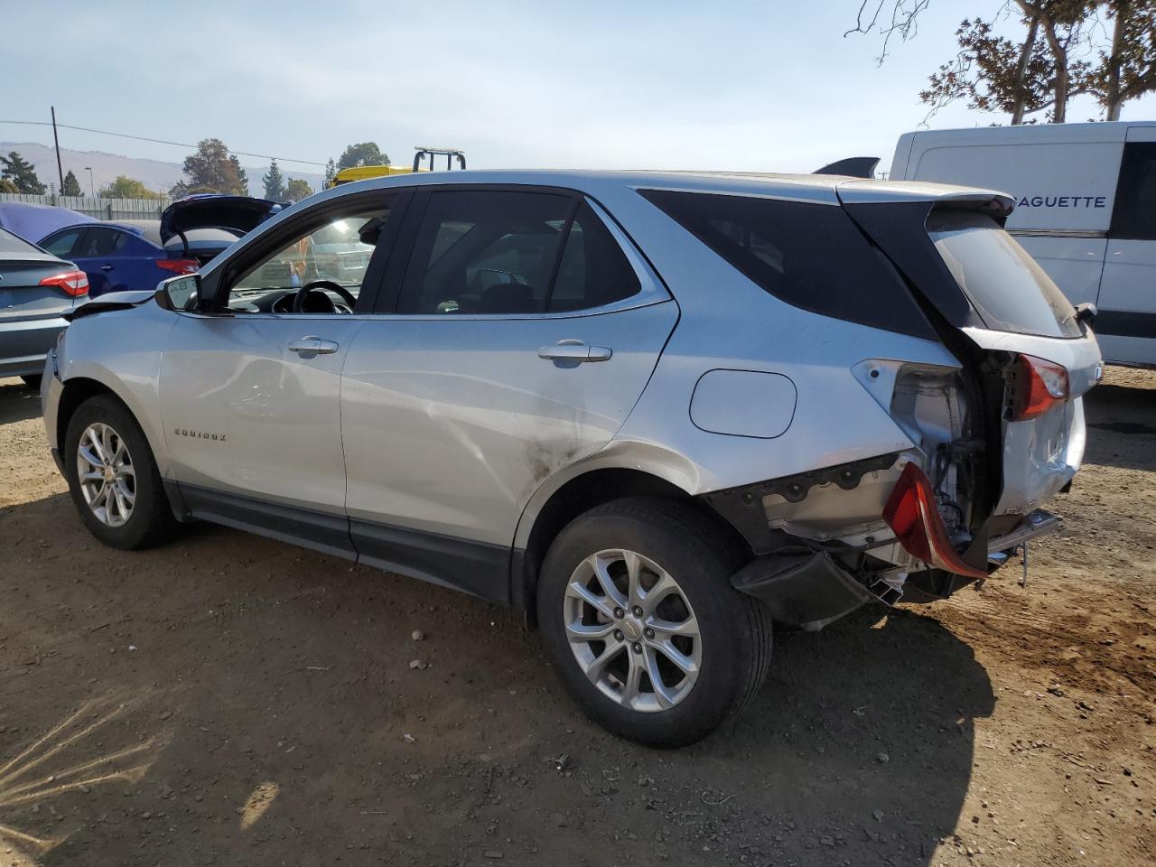2020 Chevrolet Equinox - Image 2
