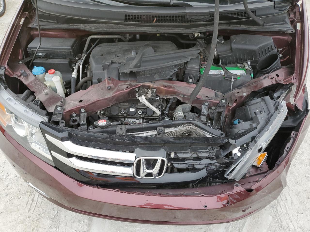 2016 Honda Odyssey - Image 12
