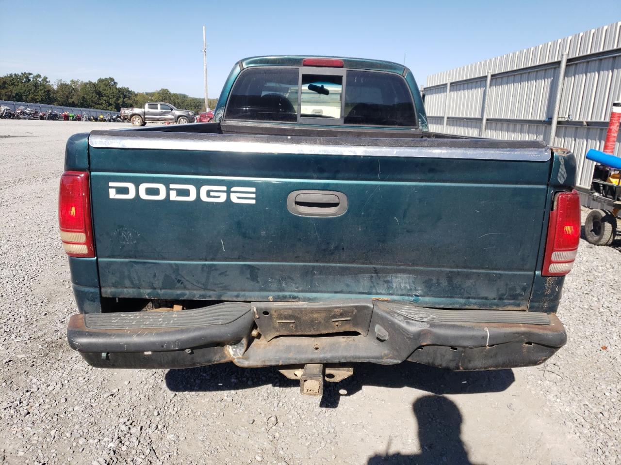 1B7GL22X2WS753537 1998 Dodge Dakota