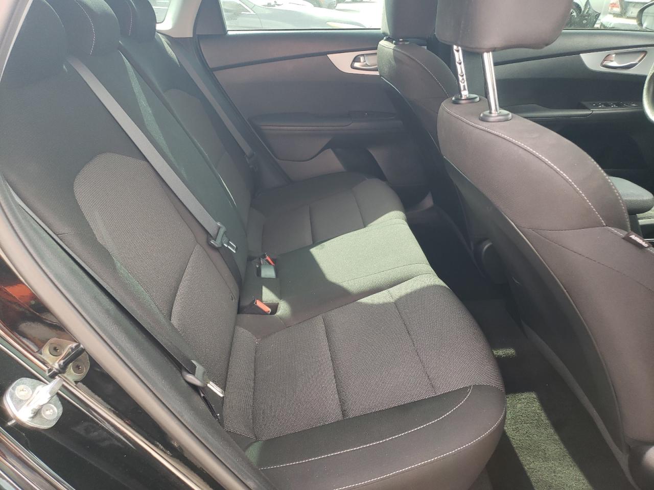 2023 Kia Forte - Image 10