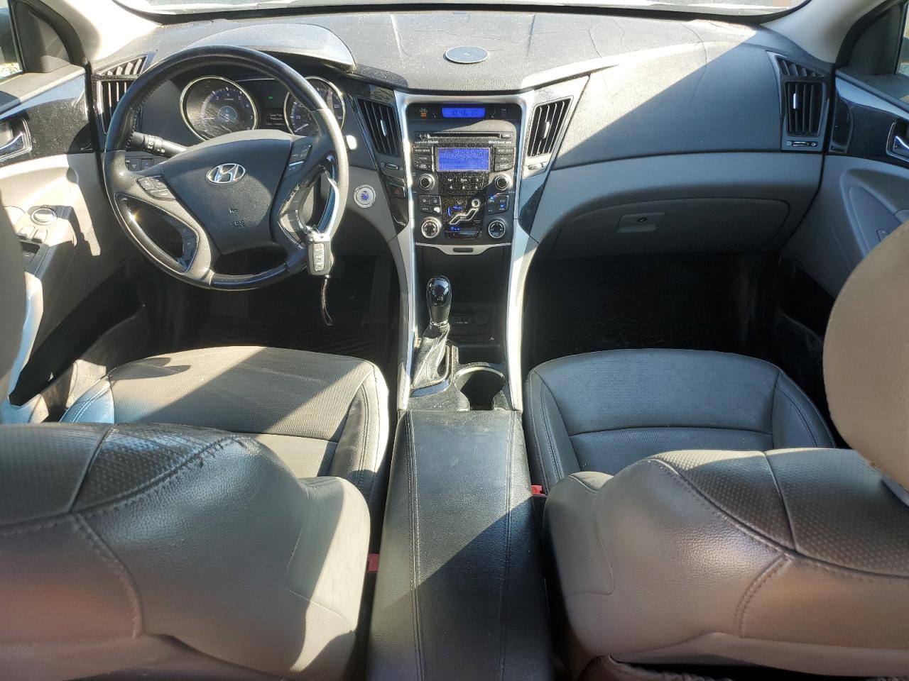 2013 Hyundai Sonata - Image 8