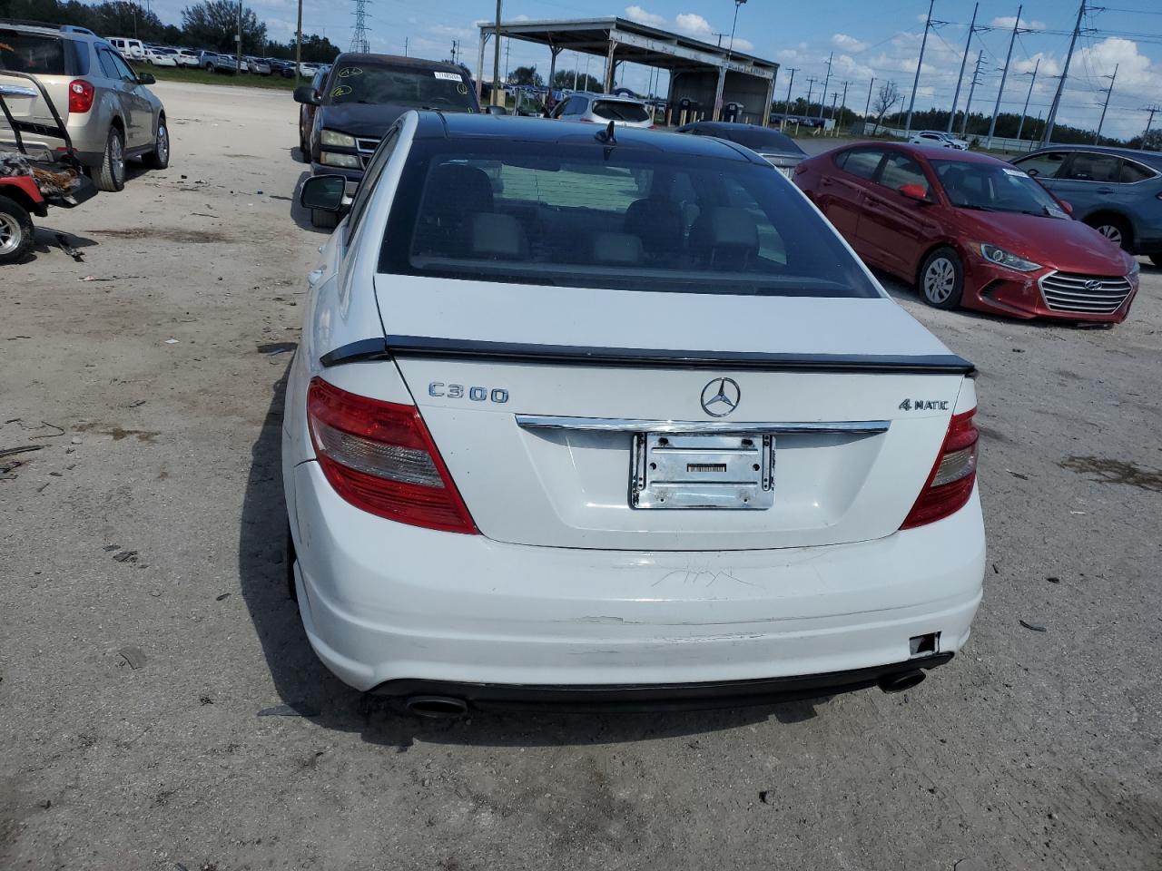 2008 Mercedes-Benz C 300 4Matic VIN: WDDGF81X18F085498 Lot: 77432334