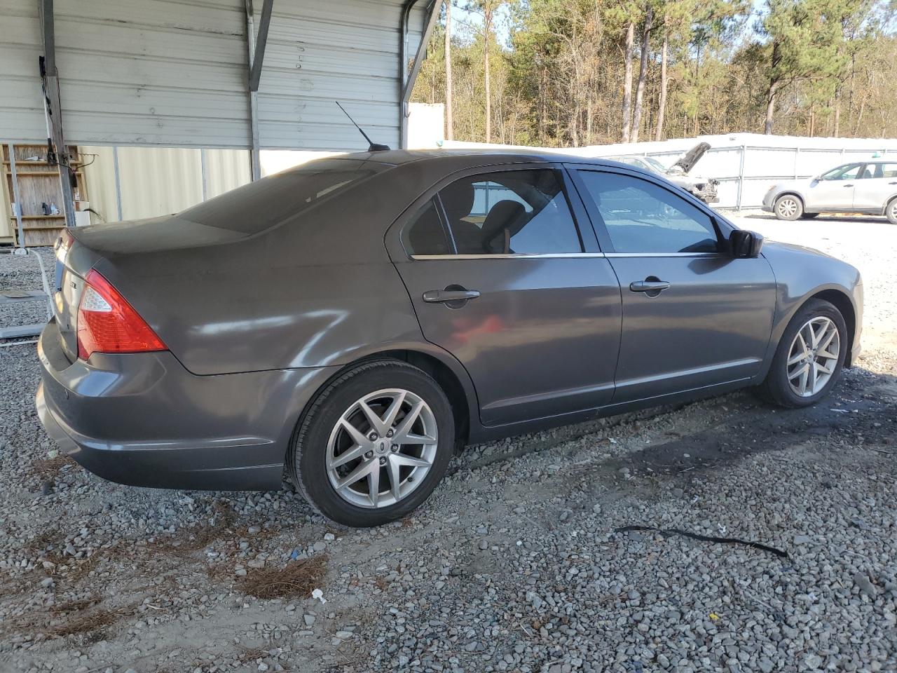 2010 Ford Fusion - Image 3