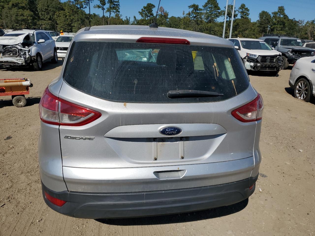 2016 Ford Escape S VIN: 1FMCU0F78GUC51207 Lot: 76880004