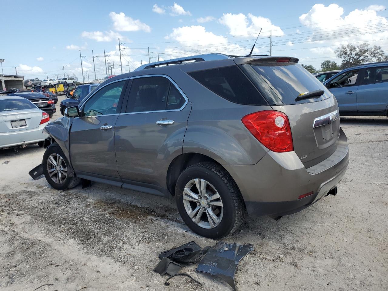 2011 Chevrolet Equinox - Image 2