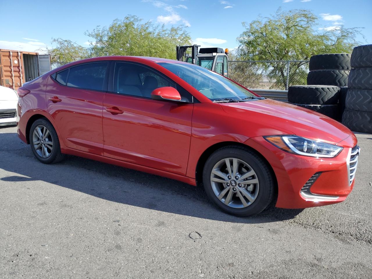 2017 Hyundai Elantra - Image 4