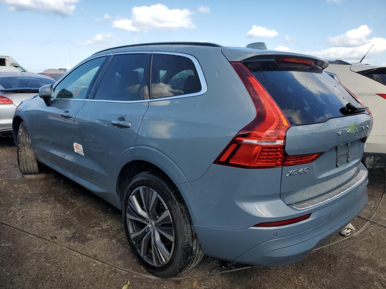 2022 Volvo XC60 - Image 2