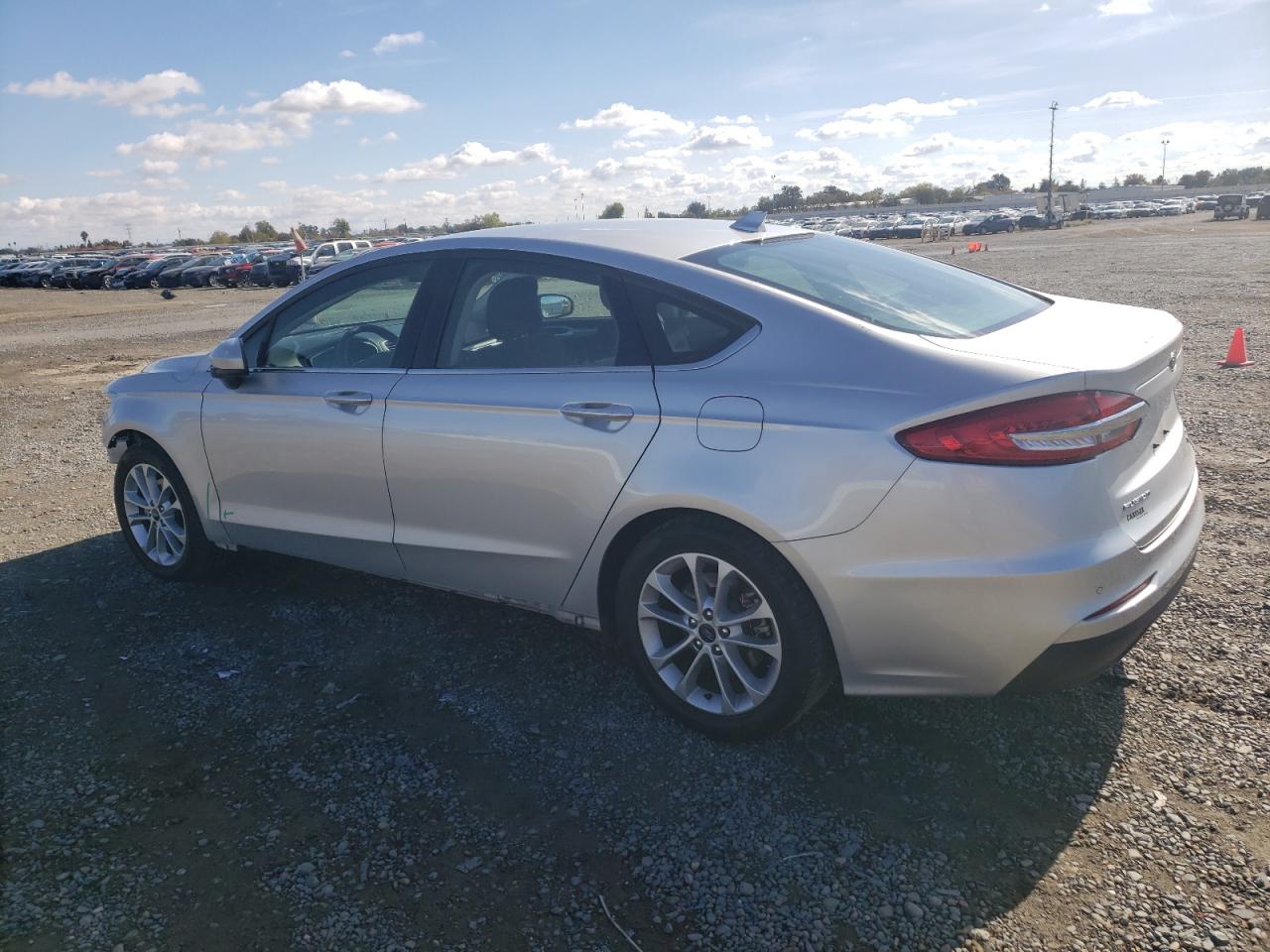 2019 Ford Fusion - Image 2