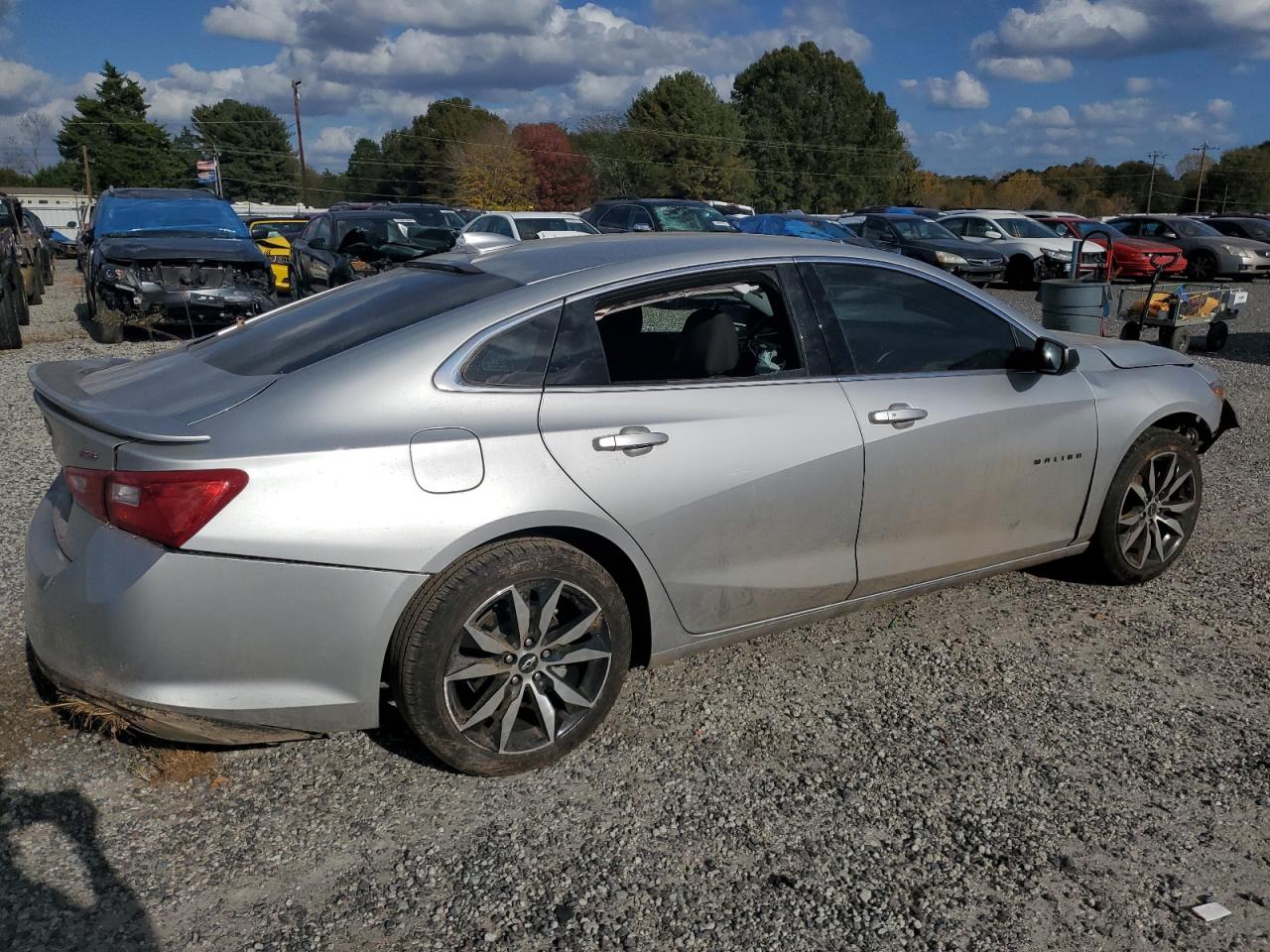 2021 Chevrolet Malibu - Image 3