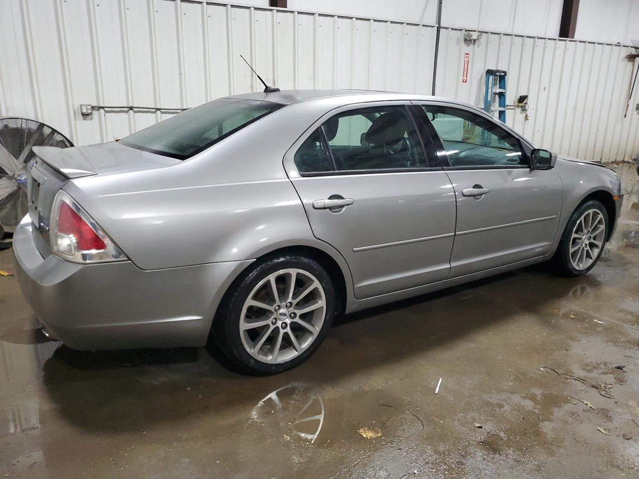 2009 Ford Fusion - Image 3