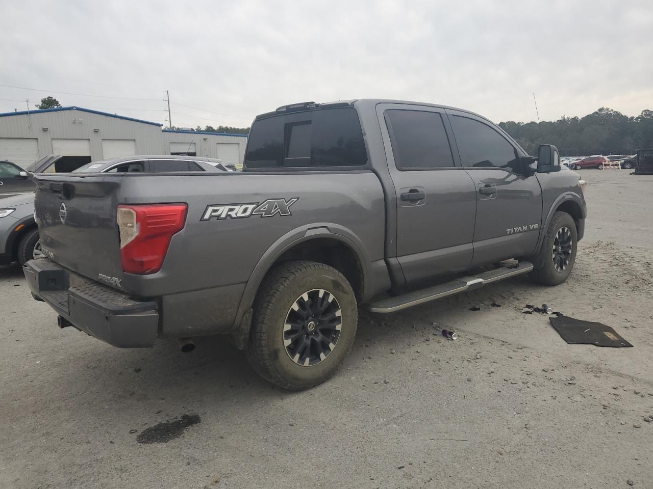 1N6AA1E51KN514518 2019 Nissan Titan Sv