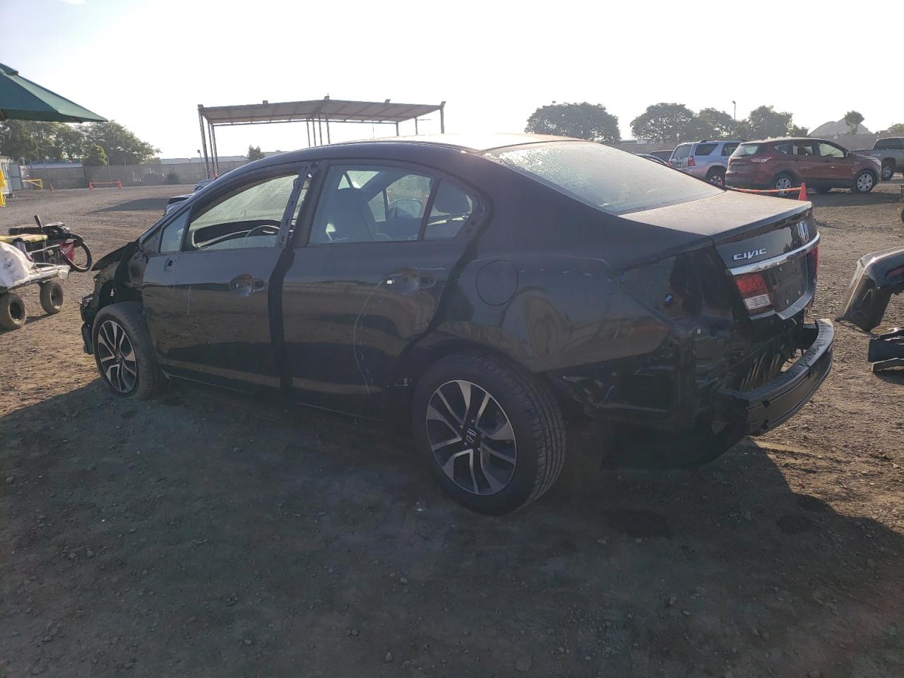 2HGFB2F85FH558929 2015 HONDA CIVIC - Image 2