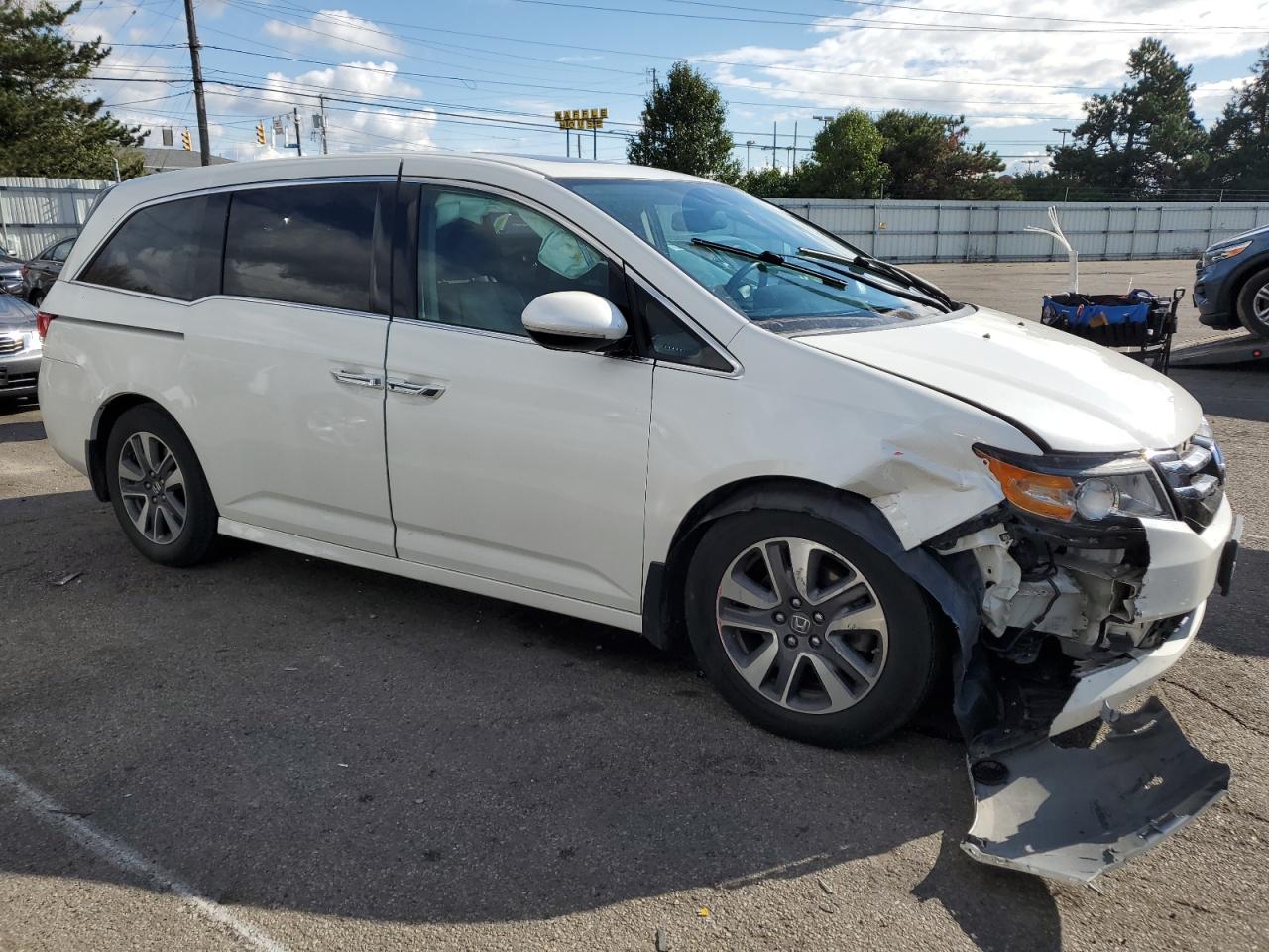 2016 Honda Odyssey - Image 4