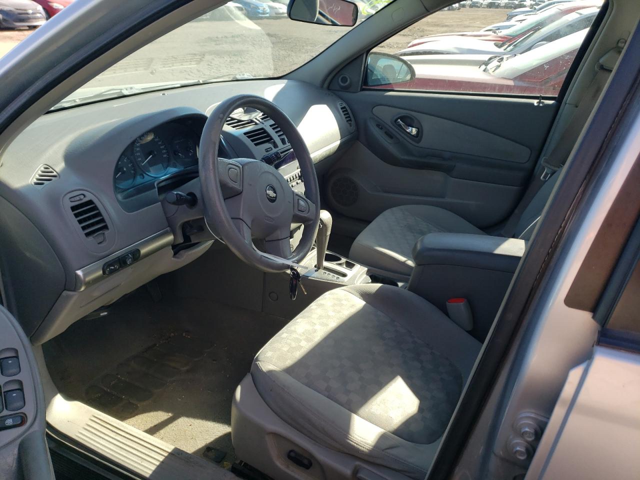 2004 Chevrolet Malibu - Image 7