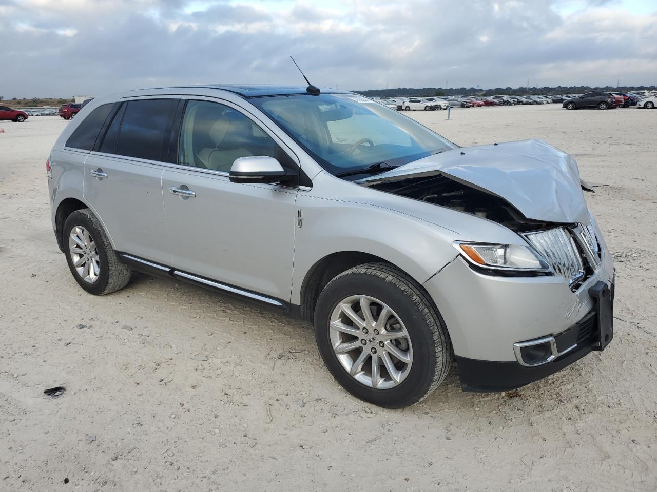 2013 Lincoln MKX - Image 4