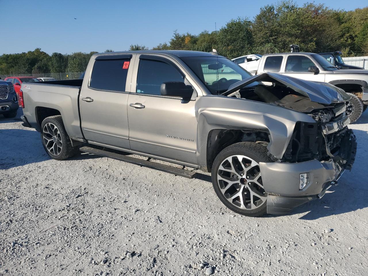 3GCUKREC6HG241779 2017 Chevrolet Silverado K1500 Lt