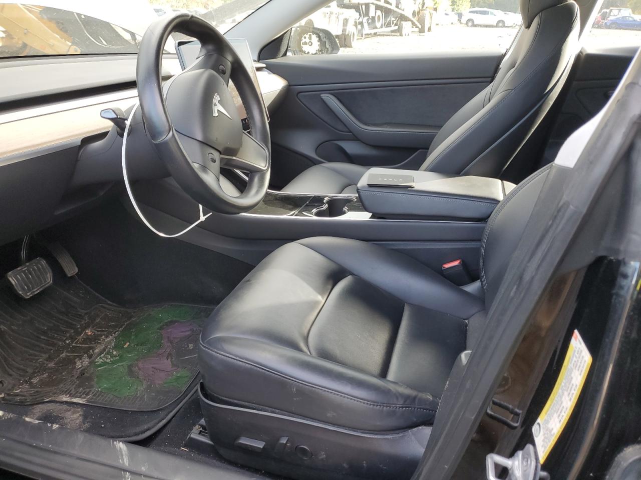 5YJ3E1EB1JF118768 2018 Tesla Model 3