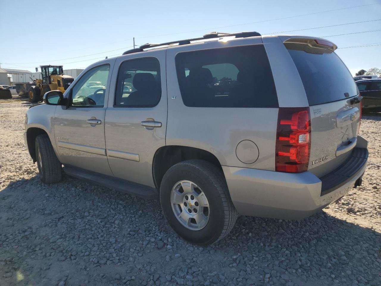 2007 Chevrolet Tahoe - Image 2