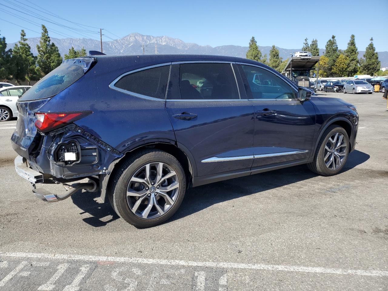 2023 Acura MDX - Image 3