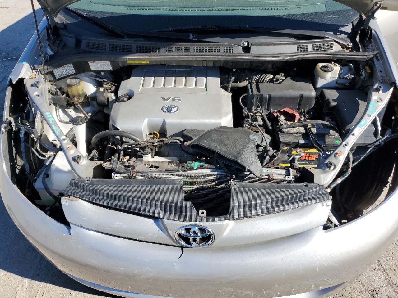 2007 Toyota Sienna - Image 12