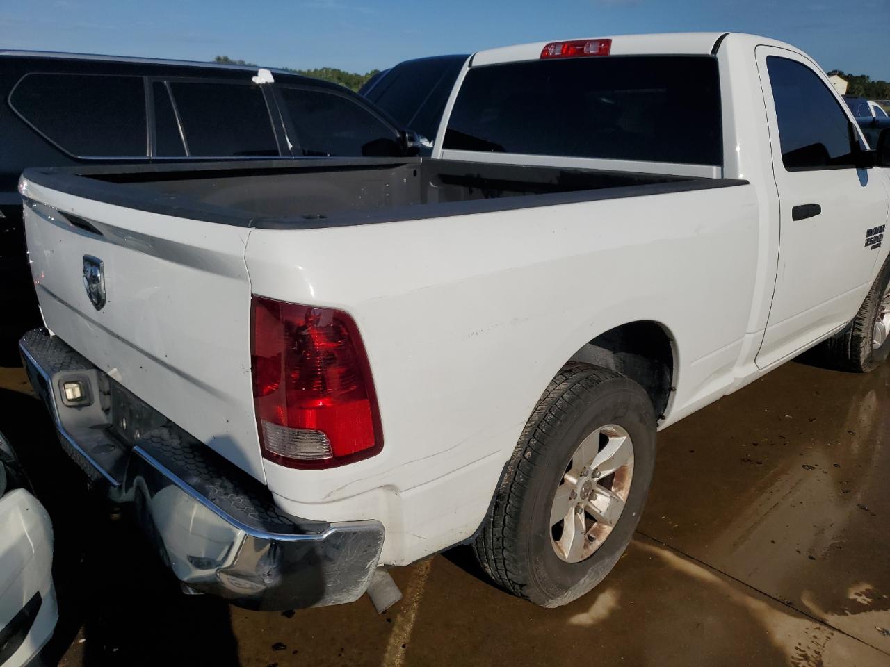 2019 Ram 1500 Classic Tradesman VIN: 3C6JR6AG6KG537986 Lot: 73773674