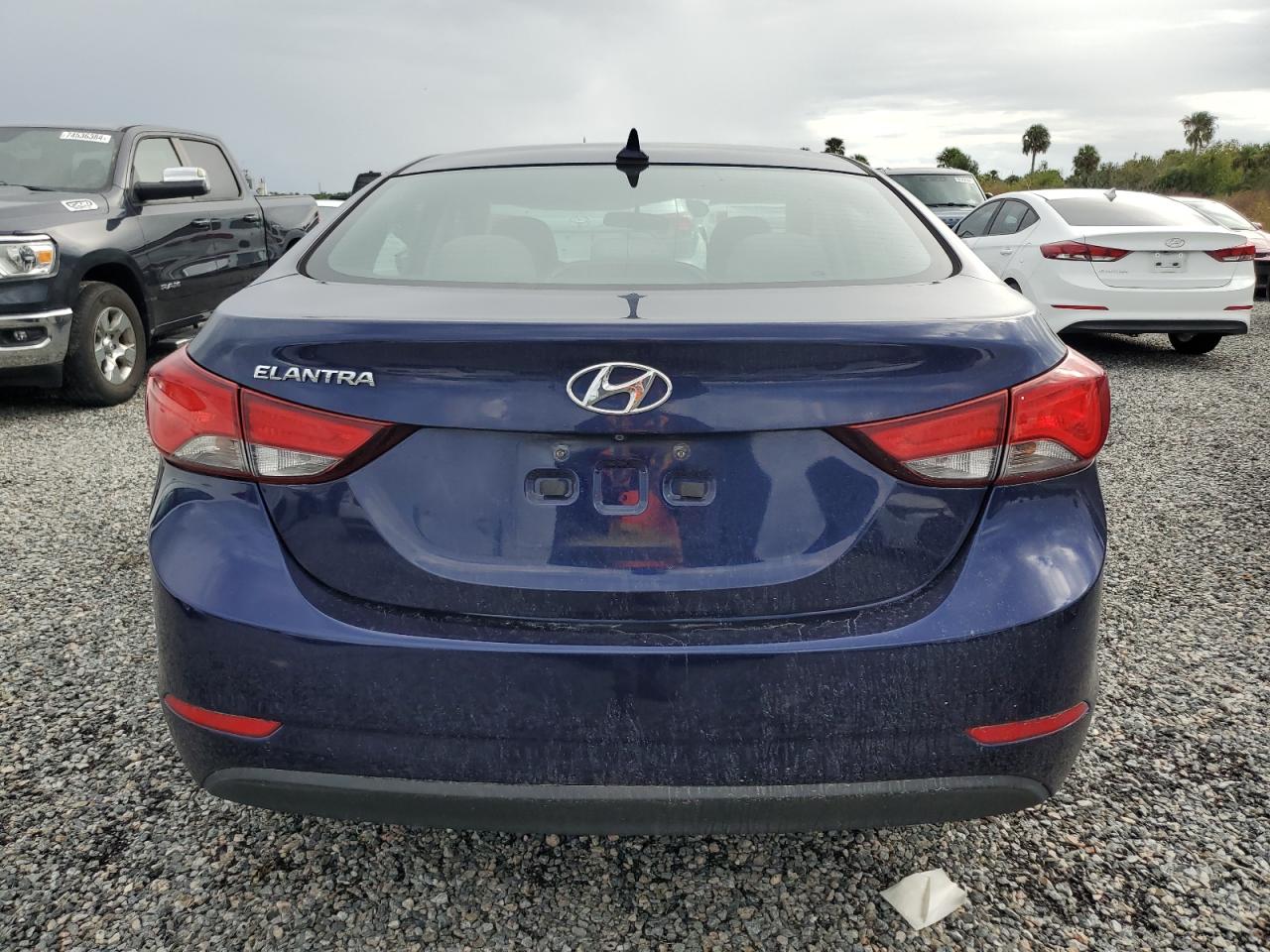 5NPDH4AE4EH487211 2014 Hyundai Elantra Se